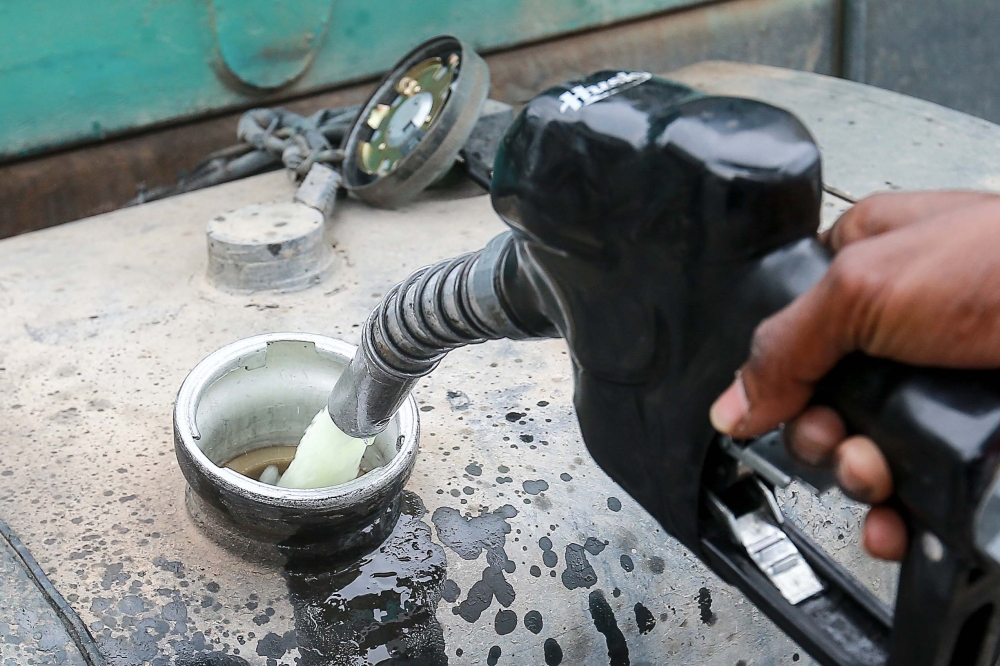 Police cripple RM1.8m diesel smuggling syndicate in Shah Alam, Sungai Buloh