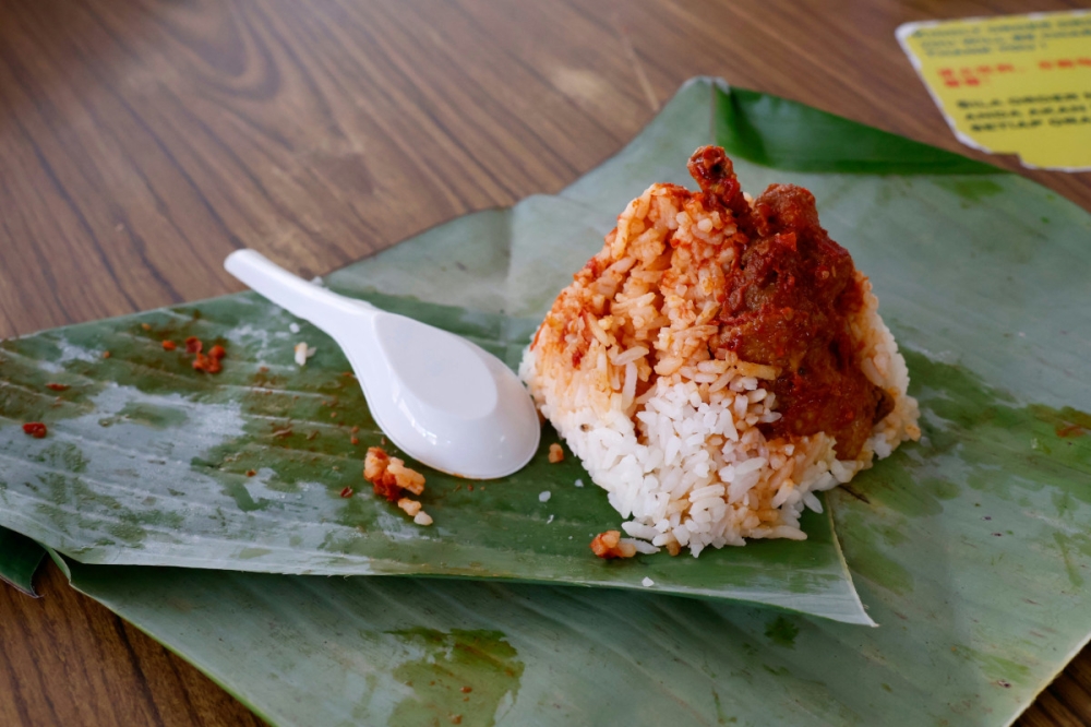 The author argues that Malaysia’s policy reversals — exemplified by the reinstatement of high-stakes school exams — highlight a deeper failure in evidence-based governance, and that the country urgently needs independent, transparent policy evaluation mechanisms to ensure decisions are guided by data rather than perception. — Unsplash pic