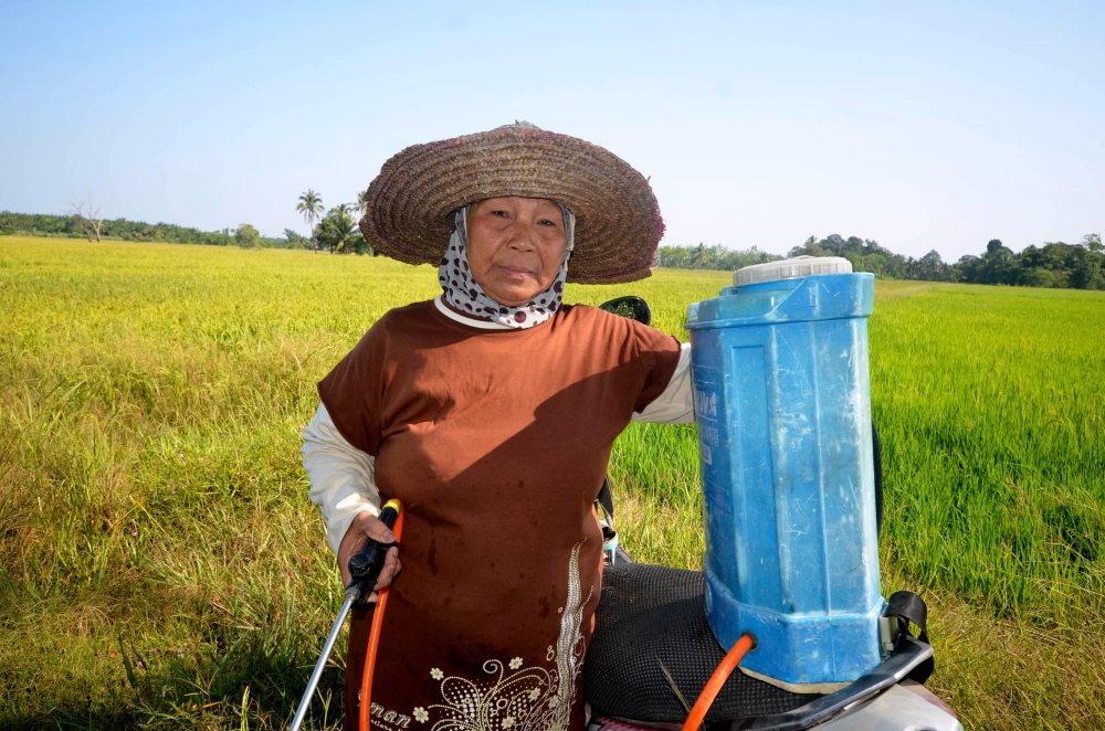 Jawiah Abd Rahman admitted that her children were worried about her and advised her to stop working, but she refused to do so
