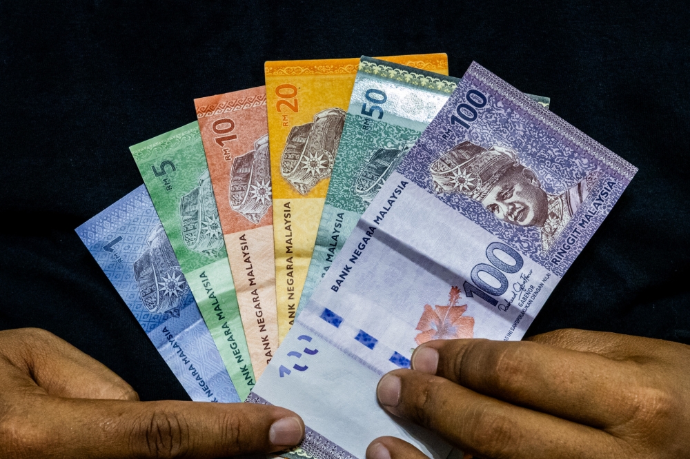 交易员等待美联储烟花表演，马来西亚令吉保持坚挺马来邮件