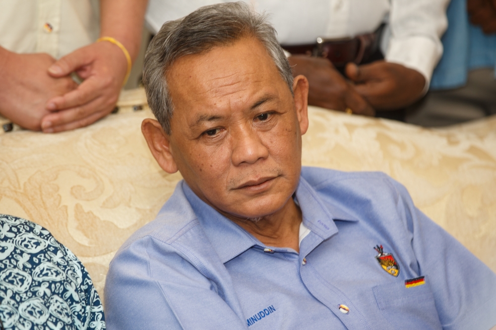 N. Sembilan MB to remain in office after 14 Umno assemblymen withdraw support