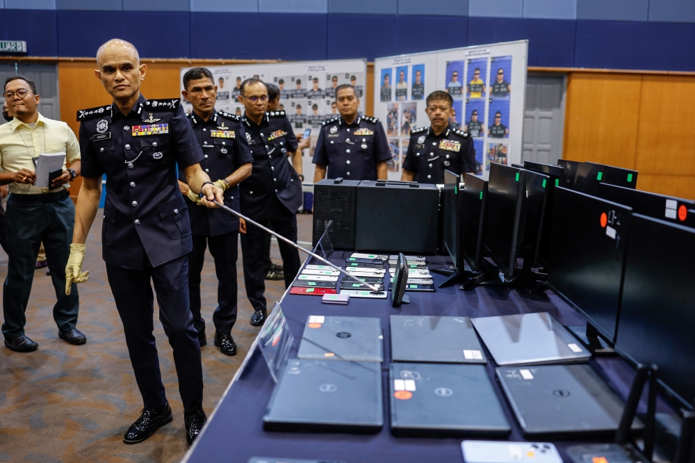 Selangor police chief: 12 officers removed from field duties over suspected crypto robbery probe