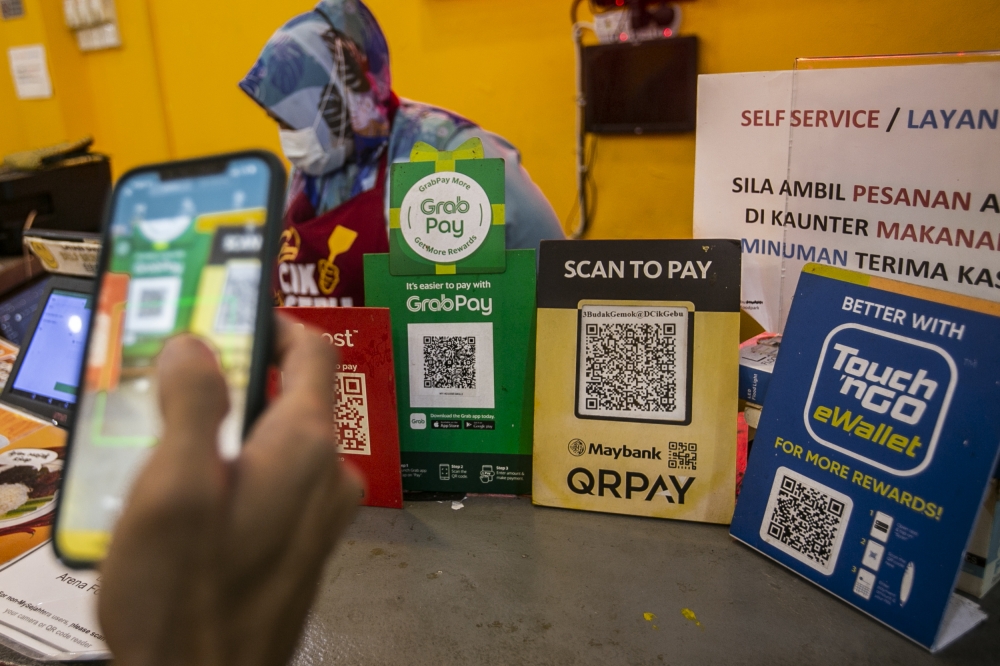 Chief Statistician urges Malaysians to rebuild discipline, warning QR payments make saving harder than ever