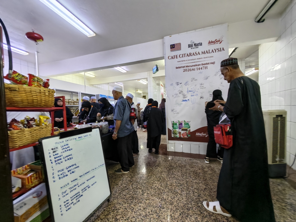 To preserve authenticity, Hairuddin brings in three chefs from Malaysia and prepares the food at a central kitchen in Kudai before delivering it to the café. — Bernama pic 