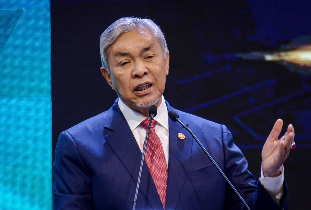 Negeri Sembilan drama settles: Zahid confirms 14 Umno‑BN assemblymen staying with Unity pact