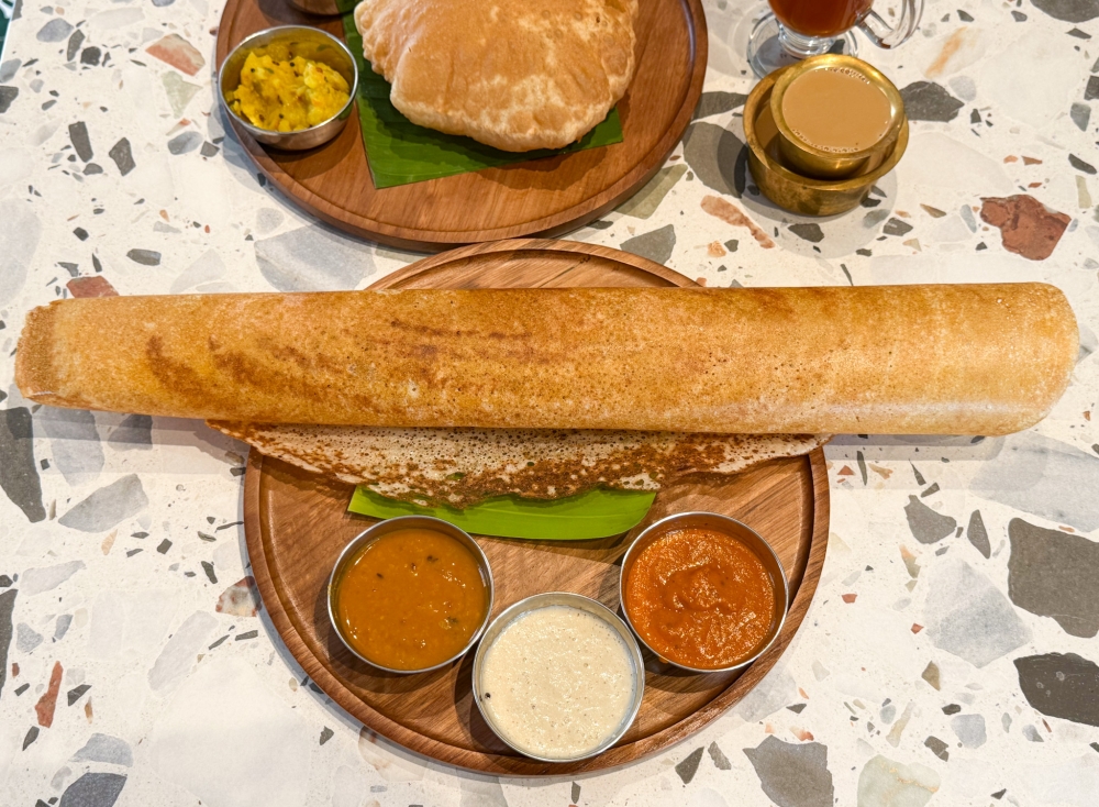 Snack on this Crispy Paper Ghee Dosa with the amazing tomato chutney. — Picture by Lee Khang Yi