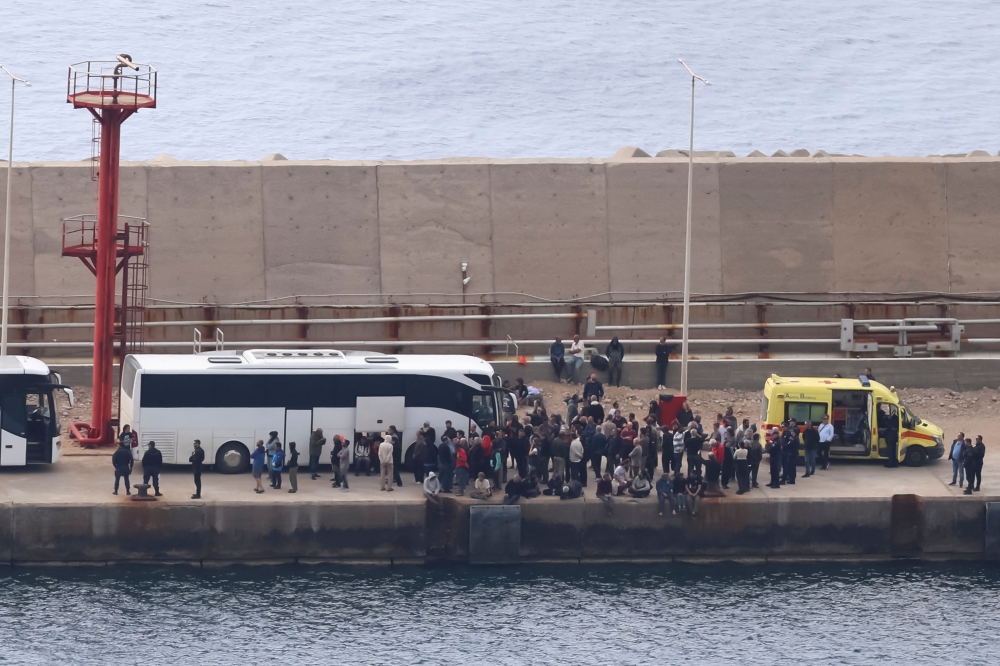 Gaza flotilla activists disperse after Israeli forces halt convoy off Crete, with many taken to Greece and Turkiye