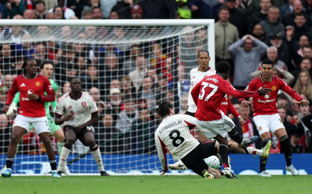 Man United seal Champions League return with dramatic 3-2 win over Liverpool at Old Trafford