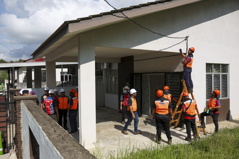 Bitcoin mining electricity theft costs Malaysia RM700m a year, says deputy minister