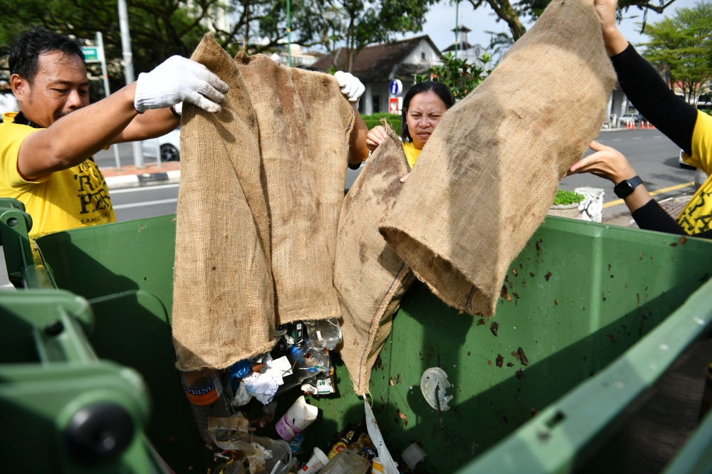 Some of the rubbish collected by Trash Hero Kuching volunteers when met by Bernama recently. — Bernama pic