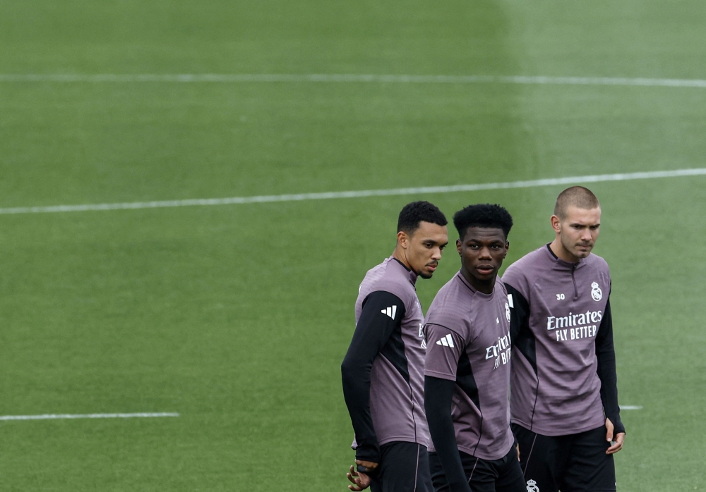 Real Madrid’s Arbeloa says Tchouameni can play in Clasico despite training‑ground row with Valverde