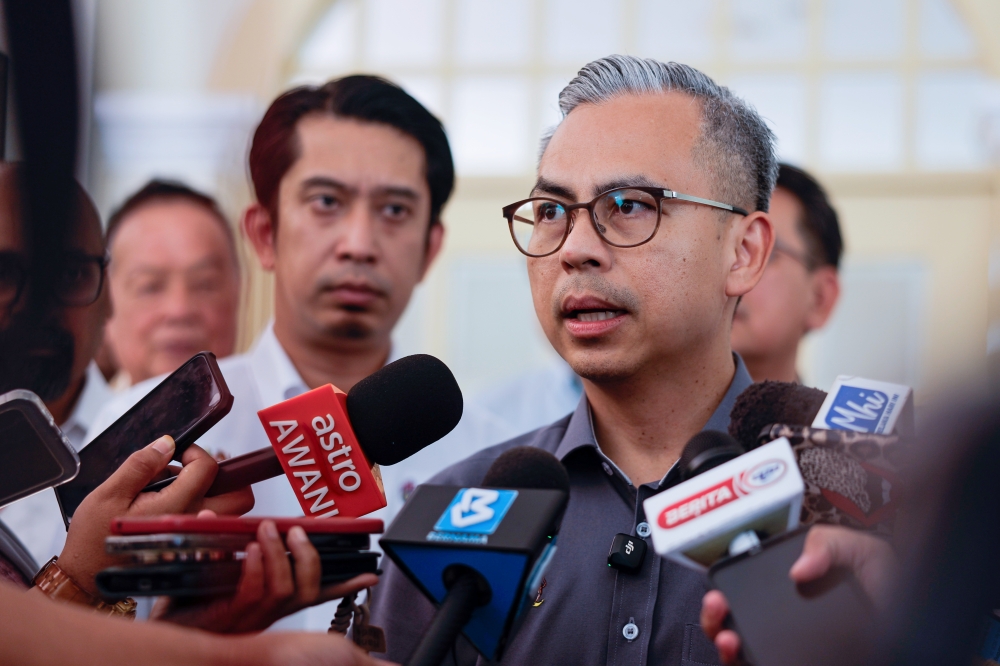 Communications minister: Government taking action over Meta failing to curb fake accounts