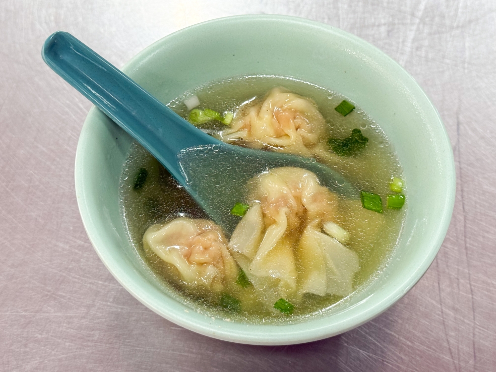 ‘Wantans’ are good too with silky skin and a chunkier minced pork filling — Picture by Lee Khang Yi