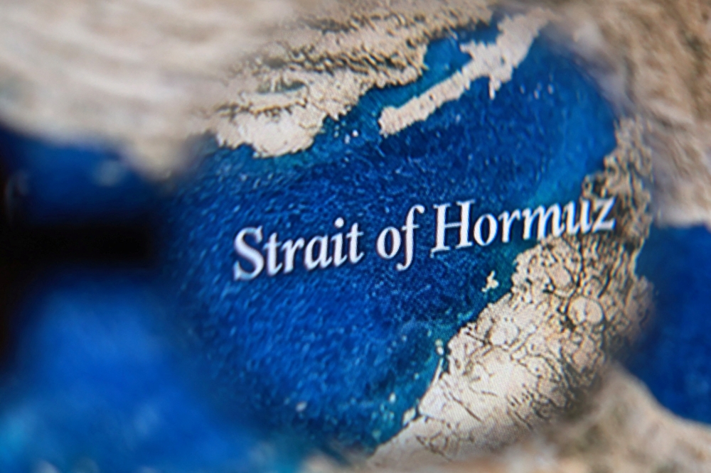Fourth Malaysian‑linked ship transits Strait of Hormuz with Iranian clearance, shipping data shows