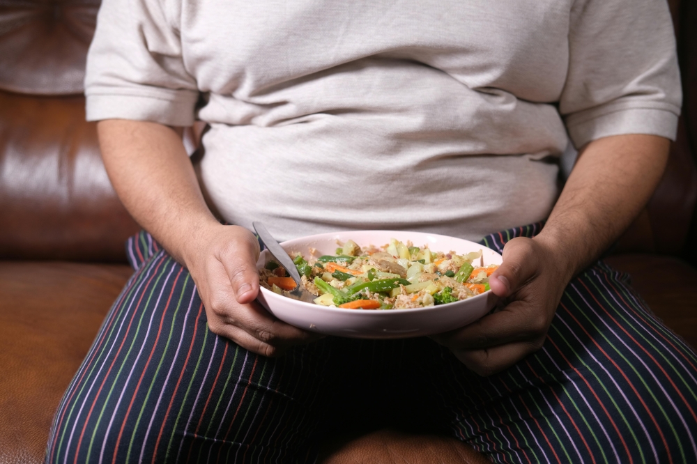 Crash diets accelerate the damage. Losing ten kilograms in a month sounds like an achievement, but rapid, unstructured weight loss frequently strips away muscle alongside fat. — Pexels pic