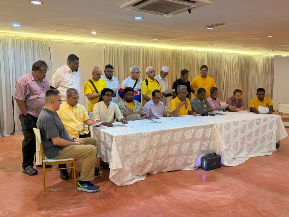 Former Johor PKR members announce that they have left the party and joined the Malaysian United Party (Bersama) during a press conference held at the Sangkar Kristal restaurant in Bandar Baru Uda, Johor Bahru, May 23, 2026. — Picture by Ben Tan