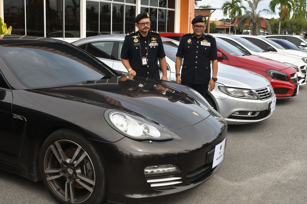 JPJ seizes Vellfire linked to ex-national football player, G-Wagon owned by ‘Datuk’ motivational speaker in Bukit Bintang Ops Luxury raid