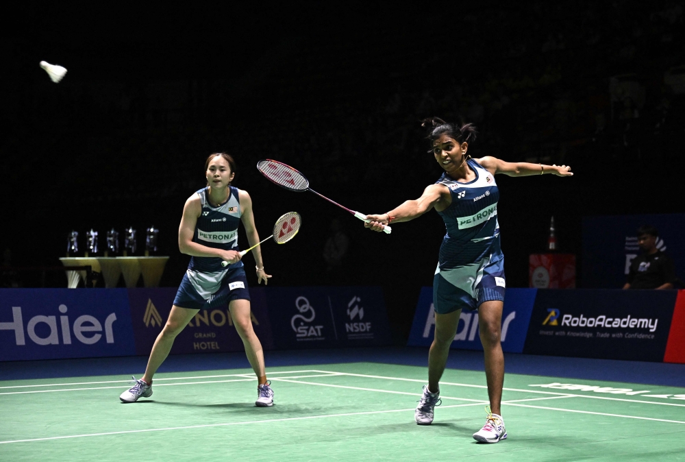 Pearly‑Thinaah mark winning comeback as Aaron‑Wooi Yik ease into Singapore Open last 16