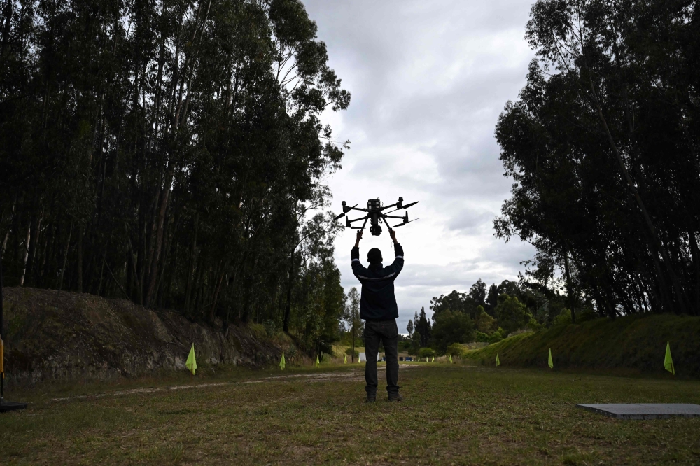 The author argues that the war in Ukraine illustrates how drones and artificial intelligence are transforming modern warfare by making attacks on logistics and infrastructure easier and more pervasive, while underscoring that technological advances cannot replace diplomacy as the ultimate means of ending conflict and preventing escalation. — AFP pic