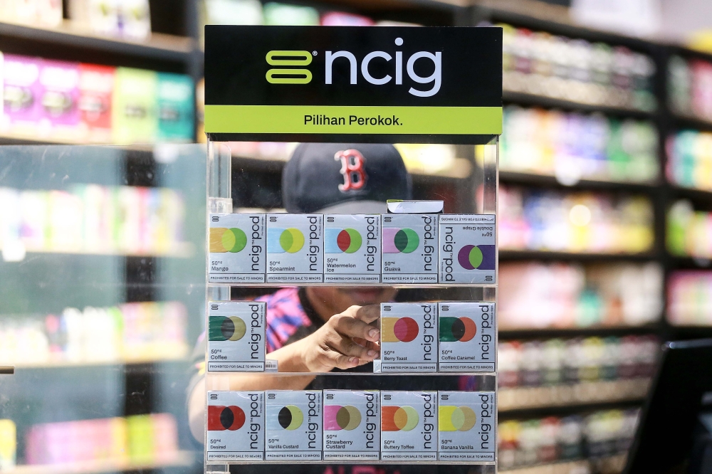 CAP education officer N.V. Subbarow says fruit-flavoured vapes are hooking teens into becoming addicted to nicotine. — Picture by Sayuti Zainudin