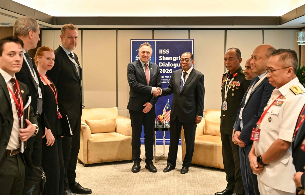Norway apologises but sticks to decision on Malaysia missile deal
