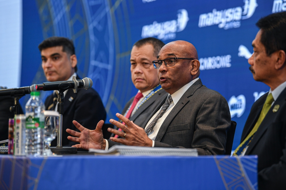 Football Association of Malaysia (FAM) Honorary President Tan Sri Hamidin Mohd Amin (2nd left) together with Secretary-General of the Asian Football Confederation (AFC), Datuk Seri Windsor Paul John (2nd right) speaking at a press conference after the 2026 FAM Extraordinary Congress in Kuala Lumpur June 4, 2026. — Bernama pic