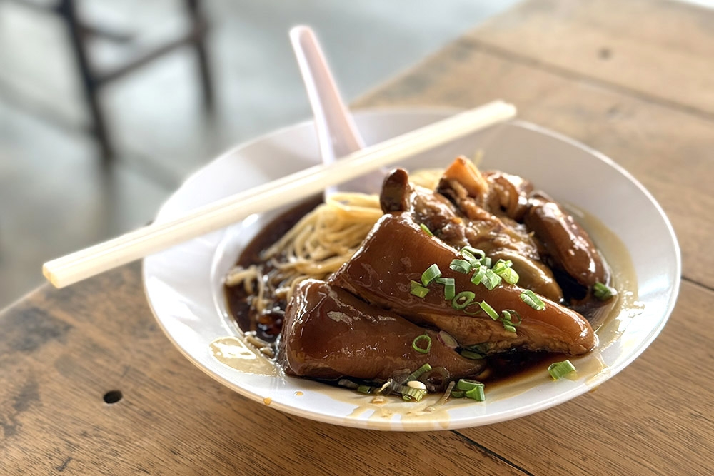 Gelatinous and well-braised, truly a magnificent meal. — Picture by CK Lim