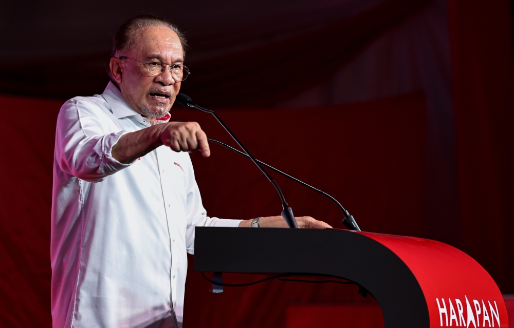 ‘Don't treat people like slaves’ — Anwar vows end to degrading aid distribution practices