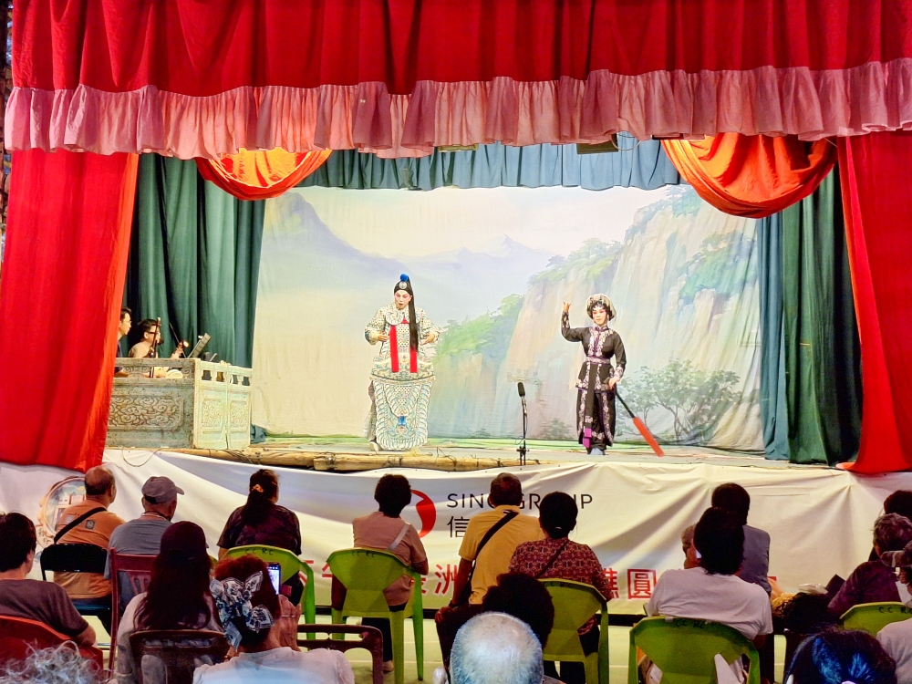 A Cantonese opera show with ‘live’ music at the Pak Tai temple, Cheung Chau in conjunction with the Cheung Chau Bun Festival. — Picture by Ida Lim