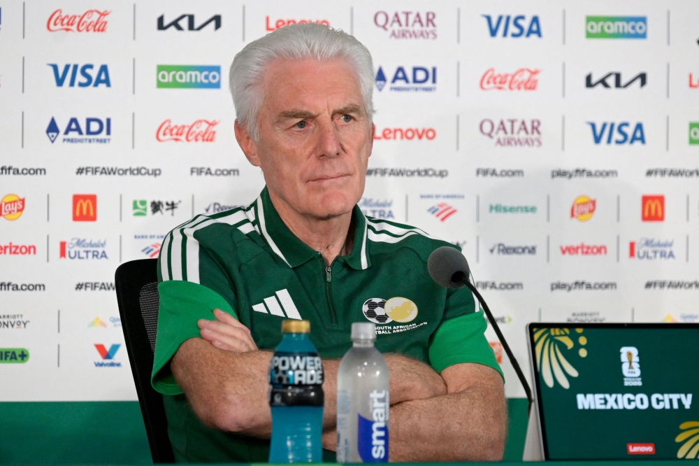 South Africa must survive โ85,000 Mexicans shoutingโ, says Broos ahead of World Cup opener