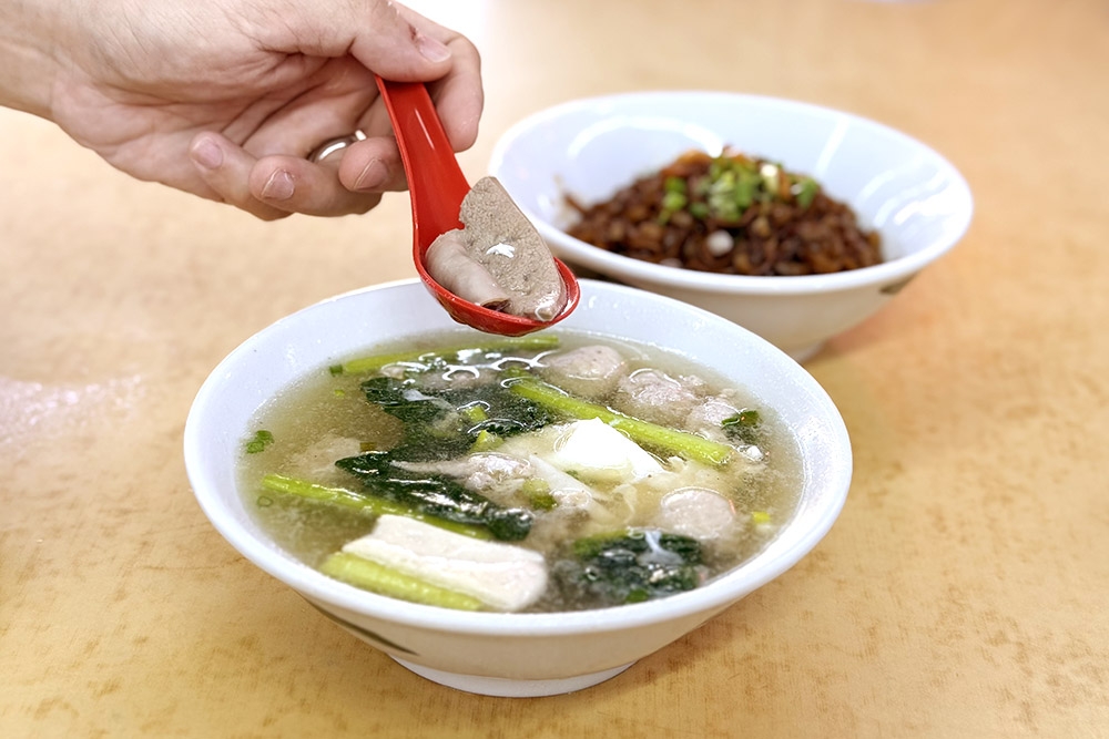 Creamy pork liver and clean-tasting pork intestines. — Picture by CK Lim
