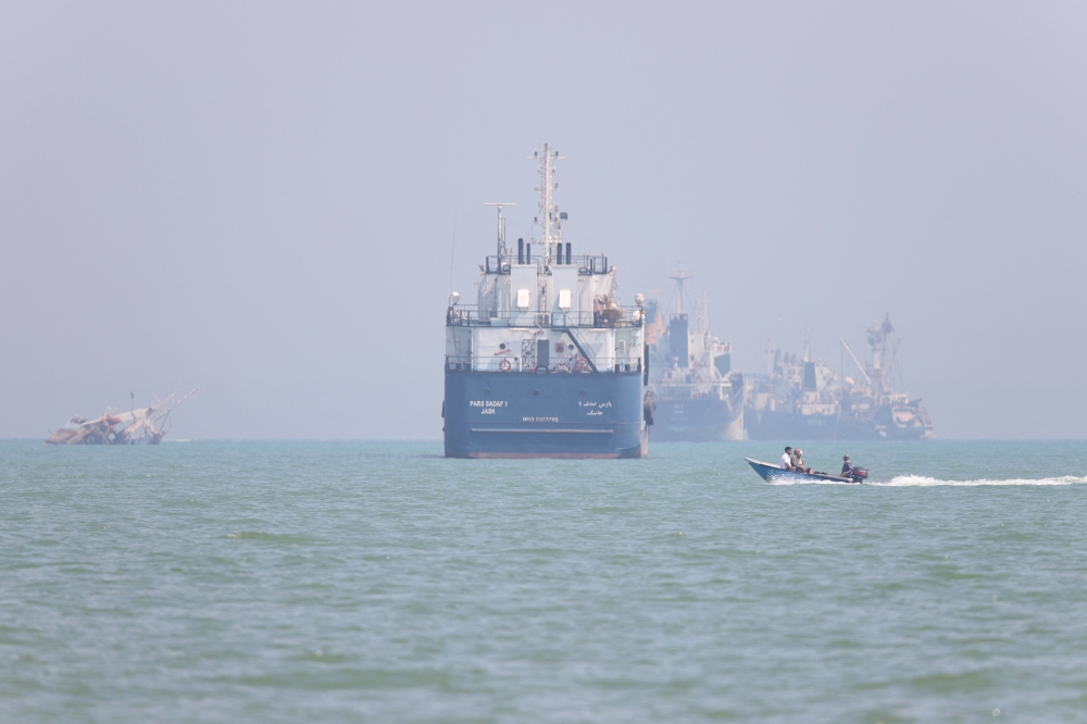 Iran’s 14‑point draft diverges from US account, insisting on sanctions relief, Strait reopening and US$300b rebuilding