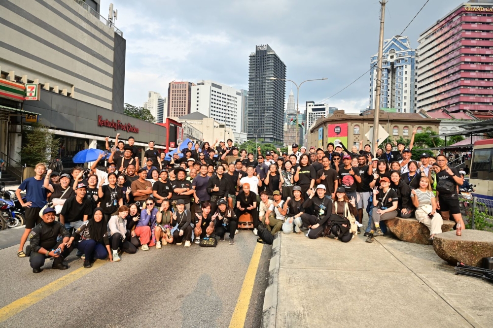One take, 1.9km: Adrian Teh’s ‘Chelot’ enters Malaysia Book of Records for longest action sequence