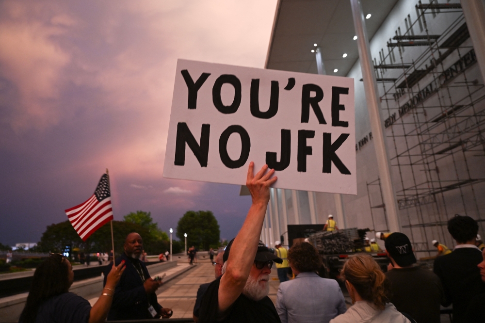 US court orders Trump’s name to be stripped from Kennedy Center as appeal fails