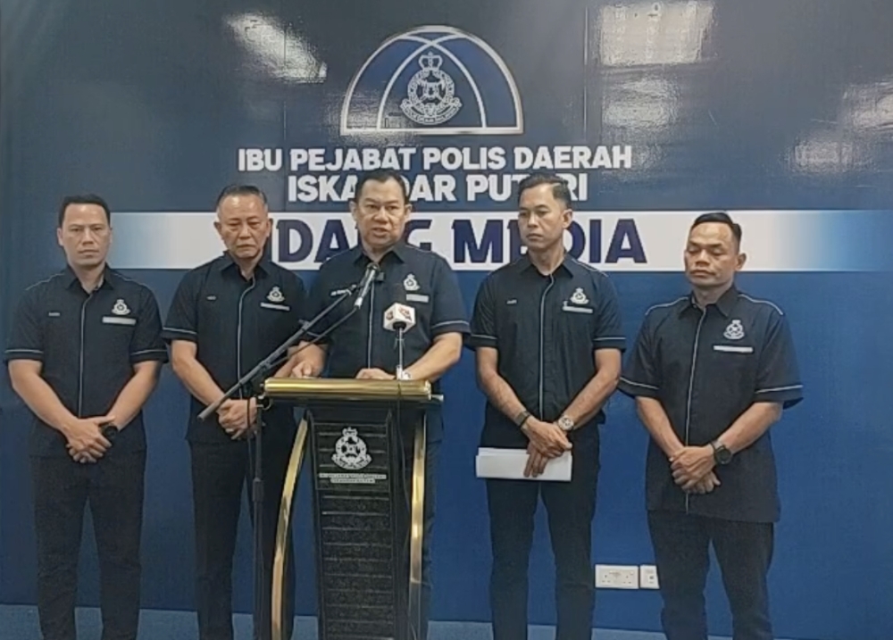 Five arrested after men lured through fake Grindr profiles lose RM315,000 in cash and jewellery, Johor police say