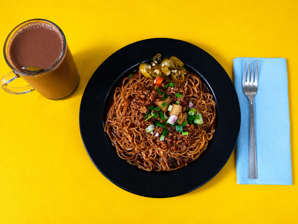 Wang Kopitiam, Titiwangsa is an outdoor hawker that specialises in ‘zha jiang mian’ (noodles in fried bean sauce), it is also popular for its fried dumplings. — Picture by Soo Wern Jun 