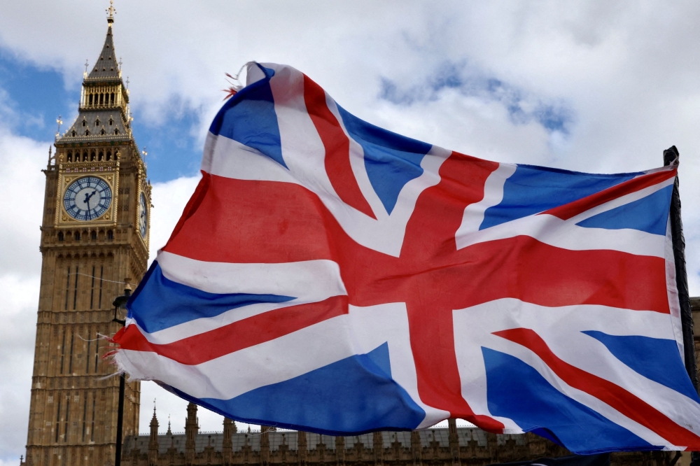 UK seizes Russian shadow‑fleet tanker in Channel in move Starmer calls a blow to Moscow
