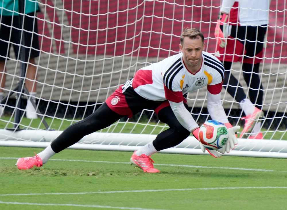 Germany’s Neuer jokes about Walkman days and younger teammates’ modern slang he barely understands