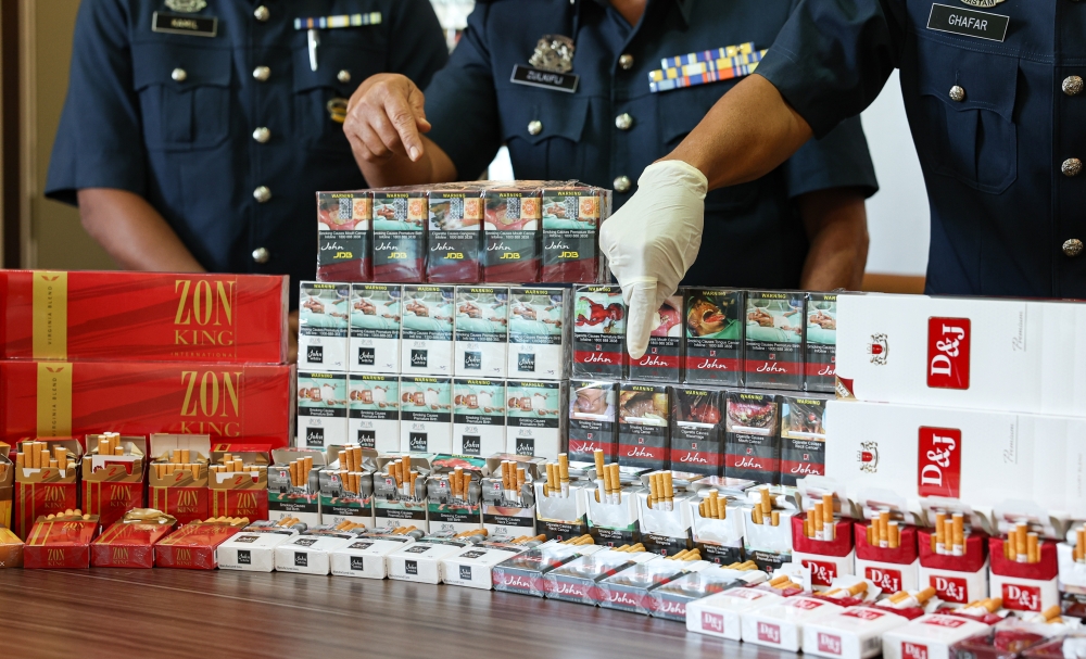 The latest Illicit Cigarette Study found that illicit cigarettes accounted for 56.7 per cent of total cigarette consumption in early 2026, up from 54.4 per cent previously and marking the first increase since 2021. — Bernama file pic