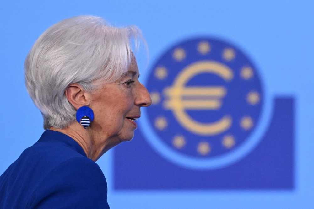 Lagarde dismisses early‑exit talk, says she will stay ‘on deck’ at ECB to ensure price stability