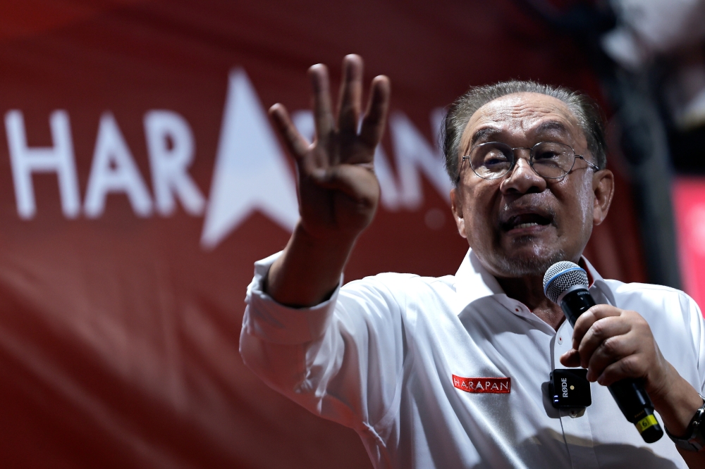 Focus on AI, quantum computing, not political squabbles, Anwar tells Malaysians