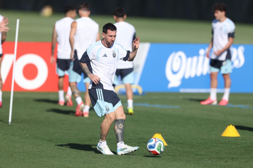Sixth World Cup beckons: Scaloni says ‘whole world waiting’ as Messi returns from injury scare