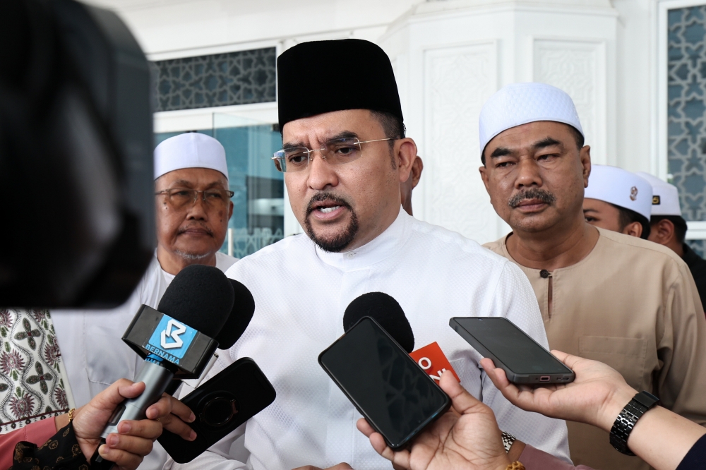BN to finalise Johor, N. Sembilan seat allocation next week, says Umno sec-gen