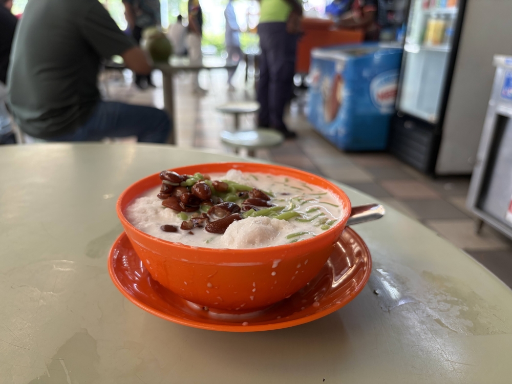 Forget the food influencers... check out these delicious (and cheap) eats in Penang recommended by food delivery riders