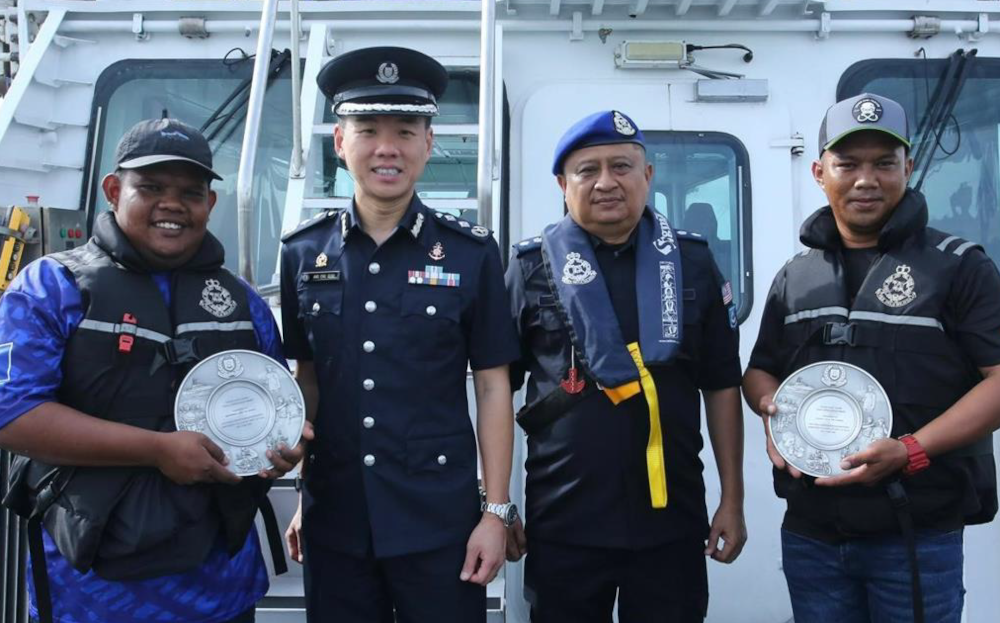 Malaysian duo honoured after helping Singapore police recover stolen boat in cross-border case