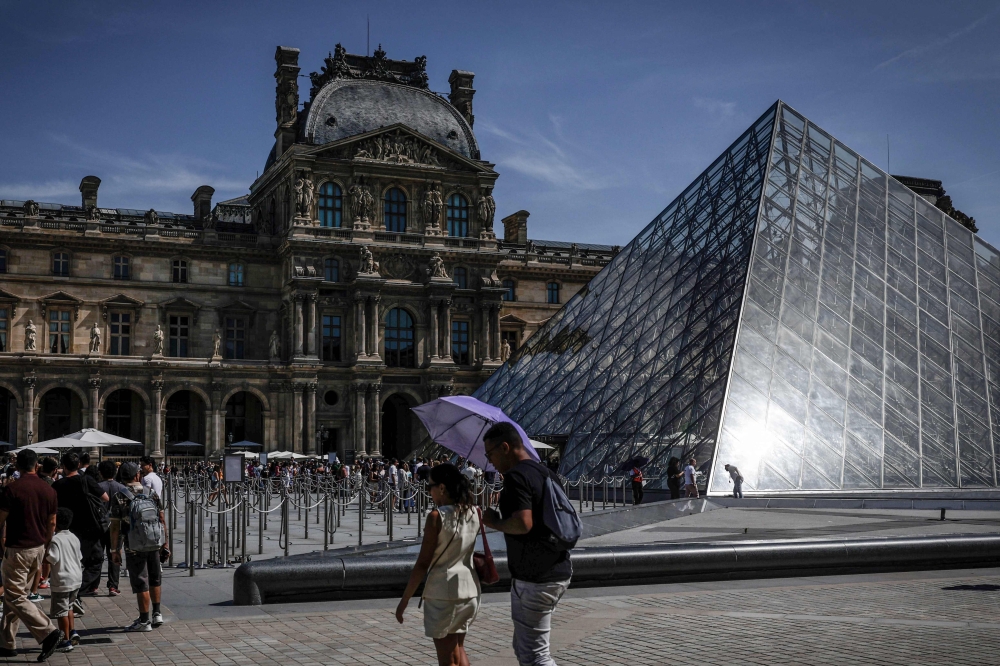 The Louvre’s latest exhibit: A growing repair bill