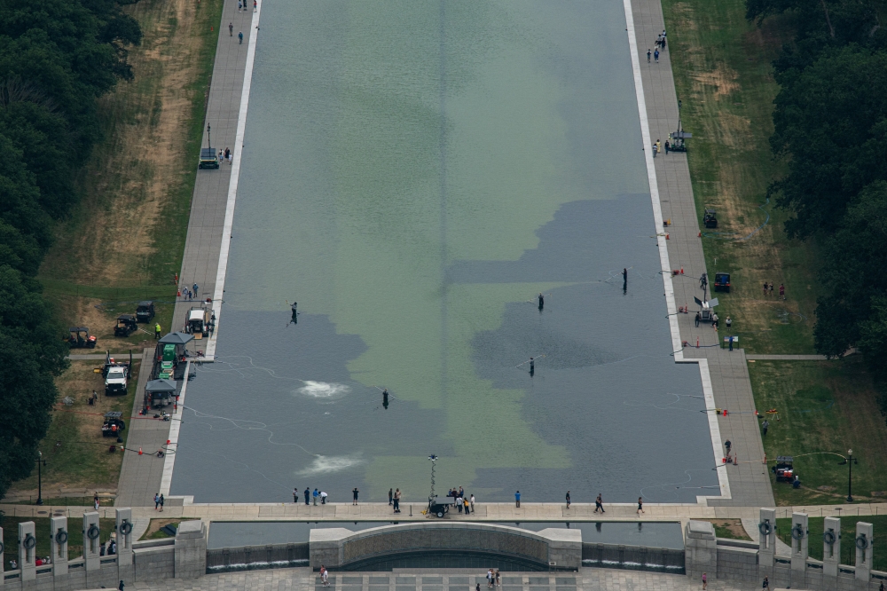 The paint has barely dried on Trump’s US$14.7m Reflecting Pool... and it’s already peeling
