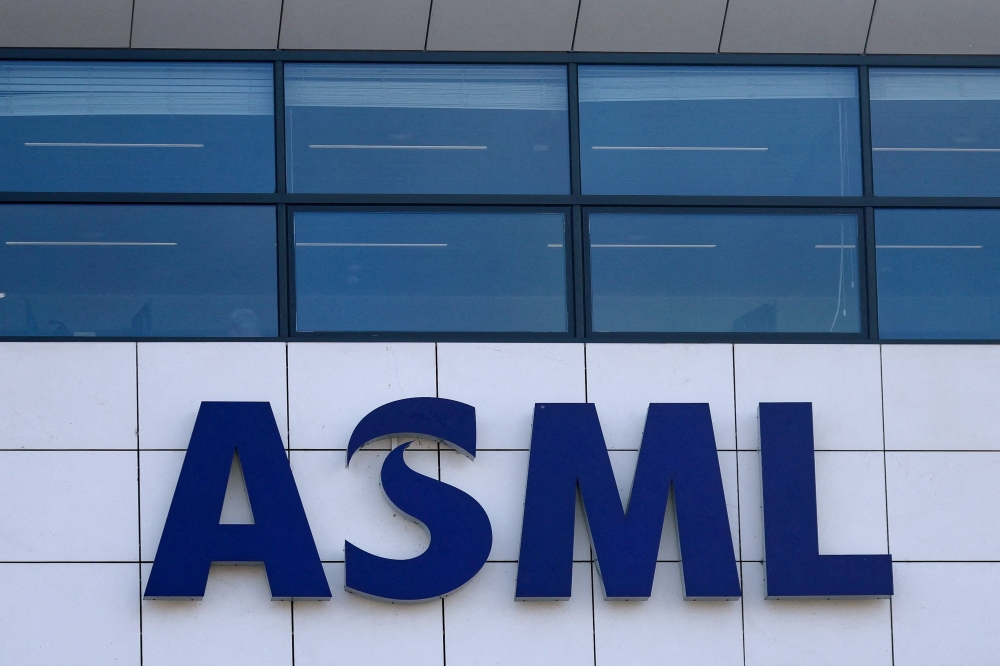 US tells ASML it is concerned one of its chipmaking tools may be in China, Bloomberg News reports