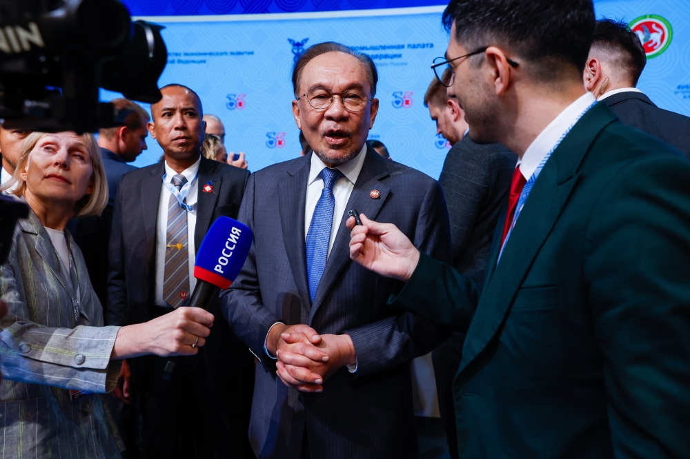 Anwar’s charisma emerges as diplomatic asset during Russia and Turkmenistan visits