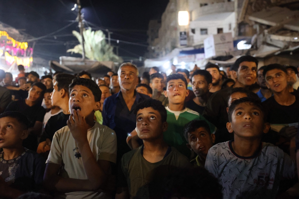 In war‑scarred Gaza, fans cling to Salah and World Cup screens for fleeting joy